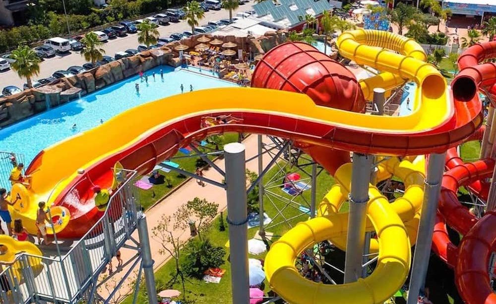 family holidays to the Algarve staying in the Aquashow hotel