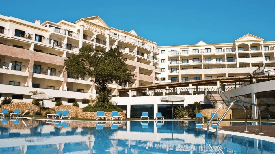 self catering family holidays to the Algarve staying in Albufeira