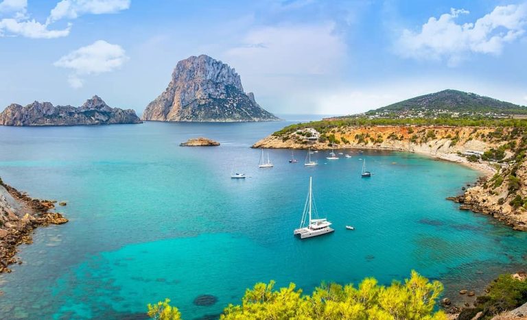 Holiday Deals in Ibiza: Flights and Hotels in May from €245pp